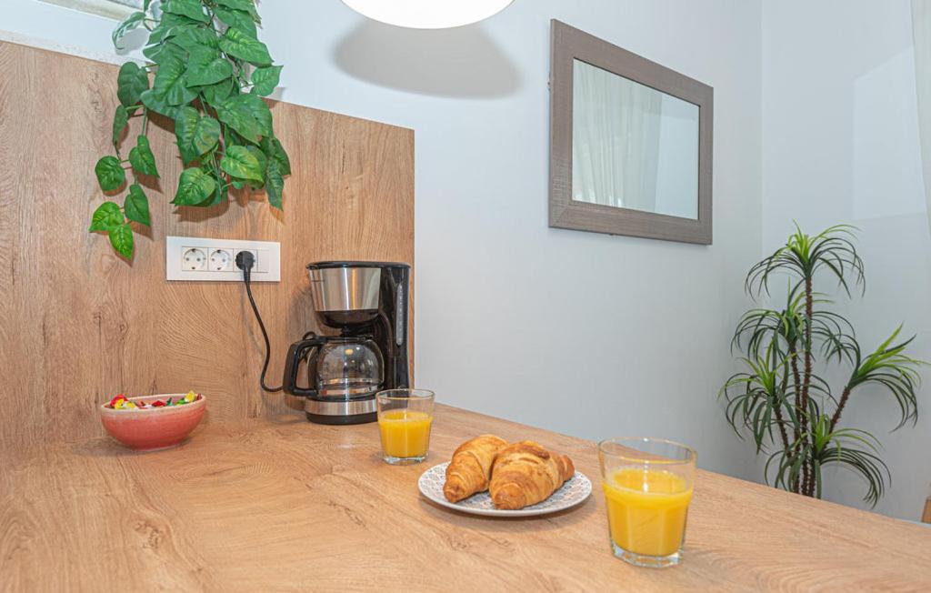 Holiday Home Gveric Vodice Esterno foto